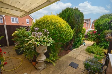 4 bedroom Detached house for sale in Powys Close, Oakley Vale, Corby, NN18