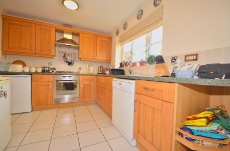 4 bedroom Detached house for sale in Powys Close, Oakley Vale, Corby, NN18