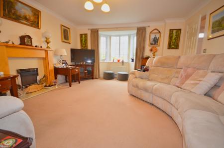 4 bedroom Detached house for sale in Powys Close, Oakley Vale, Corby, NN18