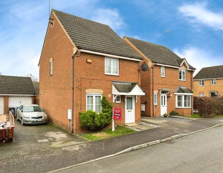 3 bedroom Link detached house for sale in Tailby Avenue, Kettering, NN16