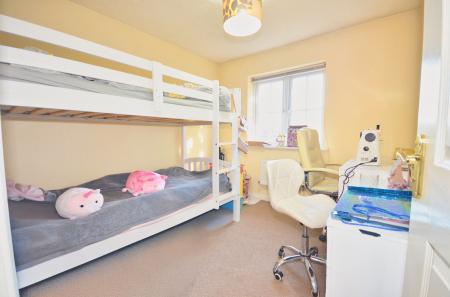 3 bedroom Link detached house for sale in Tailby Avenue, Kettering, NN16