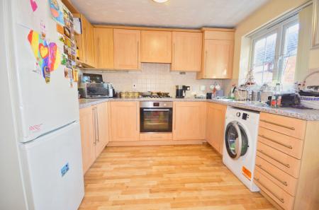 3 bedroom Link detached house for sale in Tailby Avenue, Kettering, NN16