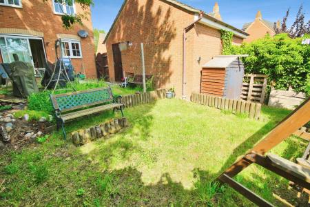 3 bedroom Link detached house for sale in Tailby Avenue, Kettering, NN16