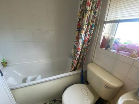 2 bedroom Flat for sale in Tunwell Lane, Corby, NN17