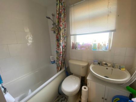 2 bedroom Flat for sale in Tunwell Lane, Corby, NN17
