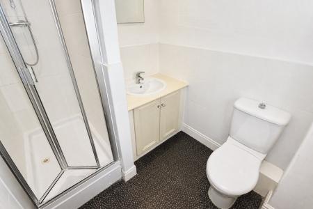 3 bedroom Town house for sale in Violet Close, Desborough, NN14