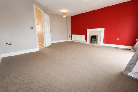 3 bedroom Town house for sale in Violet Close, Desborough, NN14