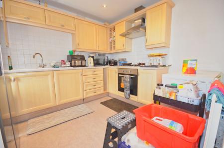 3 bedroom Town house for sale in Violet Close, Desborough, NN14