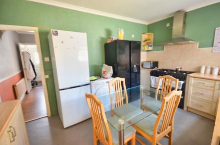 3 bedroom Terraced House for sale in Wellington Street, Kettering, NN16