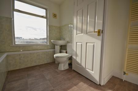 2 bedroom Terraced House for sale in William Street, Kettering, NN16