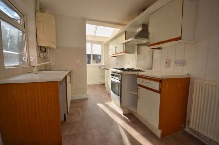 2 bedroom Terraced House for sale in William Street, Kettering, NN16