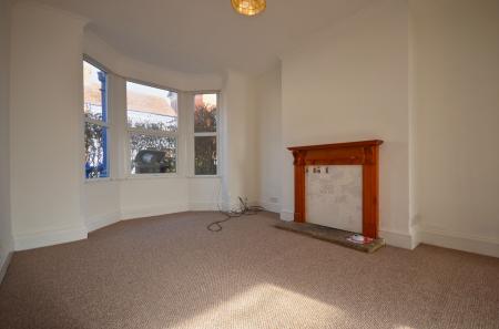 2 bedroom Terraced House for sale in William Street, Kettering, NN16