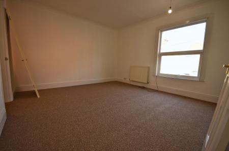 2 bedroom Terraced House for sale in William Street, Kettering, NN16
