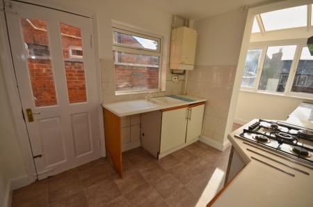 2 bedroom Terraced House for sale in William Street, Kettering, NN16