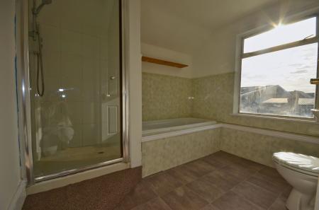 2 bedroom Terraced House for sale in William Street, Kettering, NN16