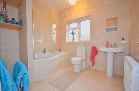 1 bedroom End of terrace house for sale in Albion Road, Kettering, NN16