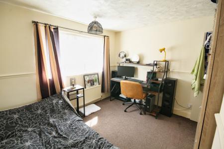 2 bedroom Terraced House to let in Blake Road, Corby, NN18