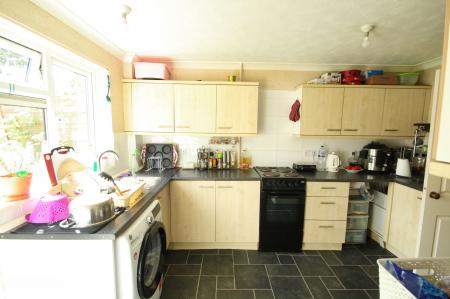 2 bedroom Terraced House to let in Blake Road, Corby, NN18