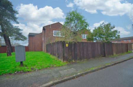 3 bedroom Semi-detached house for sale in Steyning Close, Corby, NN18