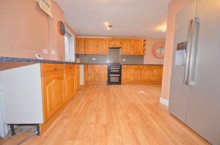 3 bedroom Semi-detached house for sale in Steyning Close, Corby, NN18