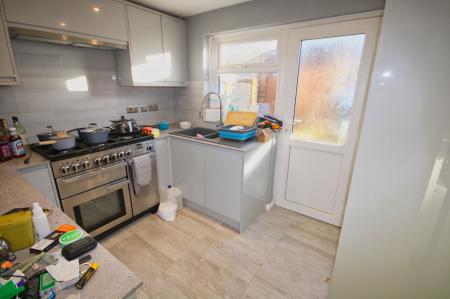 3 bedroom Terraced House for sale in Counts Farm Road, Corby, NN18