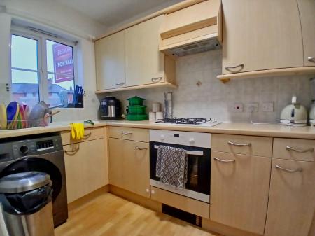 2 bedroom Terraced House for sale in Gravely Street, Rushden, NN10