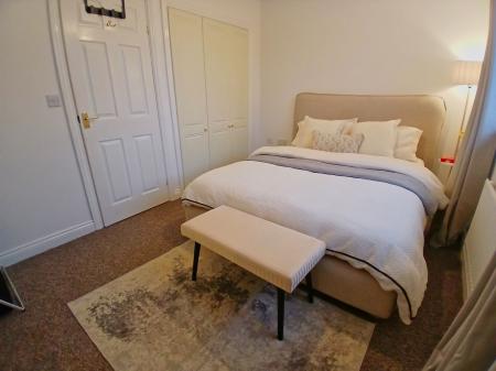 2 bedroom Terraced House for sale in Gravely Street, Rushden, NN10