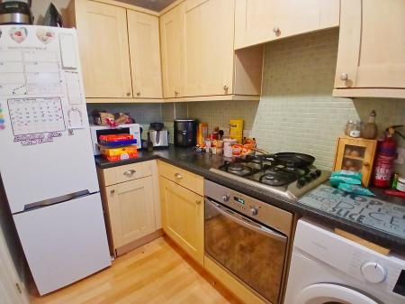 2 bedroom Terraced House for sale in Violet Close, Corby, NN18