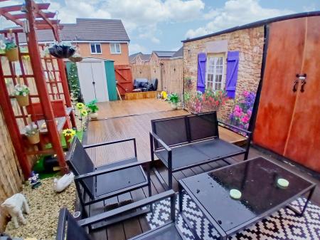 2 bedroom Terraced House for sale in Violet Close, Corby, NN18
