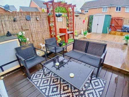 2 bedroom Terraced House for sale in Violet Close, Corby, NN18