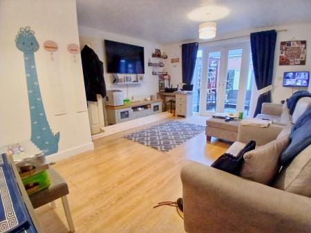 2 bedroom Terraced House for sale in Violet Close, Corby, NN18