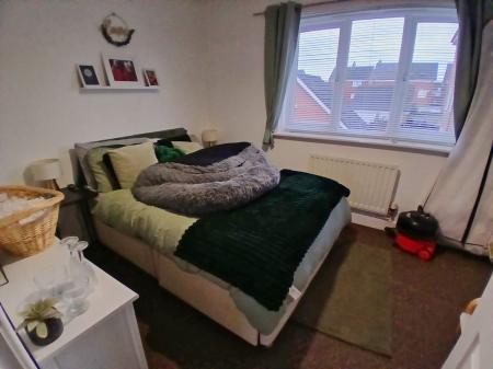 2 bedroom Terraced House for sale in Violet Close, Corby, NN18