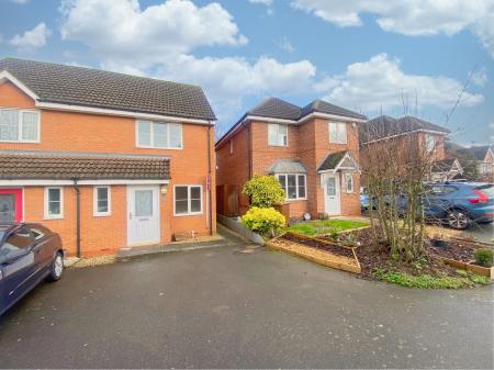 Barth Close, Great Oakley, Corby, NN18