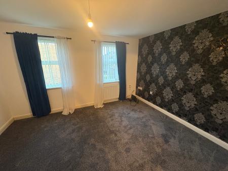 3 bedroom Semi-detached house to let in Carlisle Close, Corby, NN18