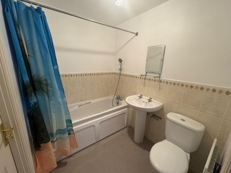 3 bedroom Semi-detached house to let in Carlisle Close, Corby, NN18