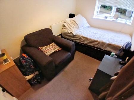 2 bedroom Flat for sale in Isabelle Court, Rothwell Road, Kettering, NN16