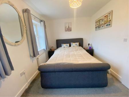 4 bedroom Semi-detached house for sale in Thwaite Close, Great Oakley, Corby, NN18