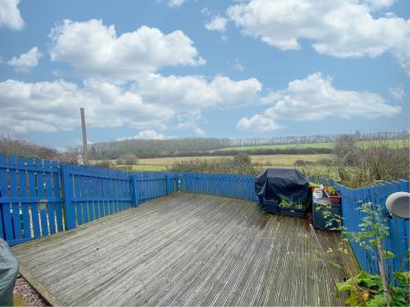 4 bedroom Semi-detached house for sale in Thwaite Close, Great Oakley, Corby, NN18