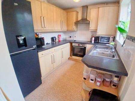 3 bedroom Semi-detached house for sale in Chepstow Road, Oakley Vale, Corby, NN18