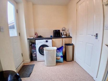 3 bedroom Semi-detached house for sale in Chepstow Road, Oakley Vale, Corby, NN18