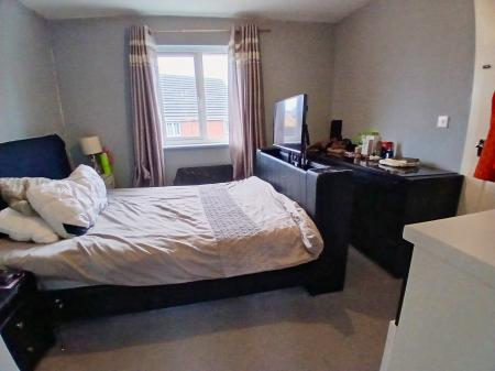 3 bedroom Semi-detached house for sale in Chepstow Road, Oakley Vale, Corby, NN18