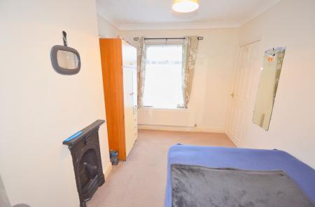 3 bedroom Terraced House for sale in Havelock Street, Kettering, NN16