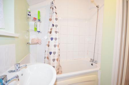 3 bedroom Terraced House for sale in Havelock Street, Kettering, NN16