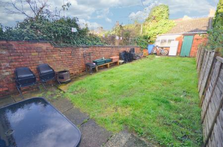 3 bedroom Terraced House for sale in Havelock Street, Kettering, NN16