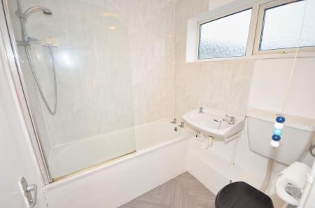 2 bedroom Maisonette for sale in Westbury Walk, Corby, NN18