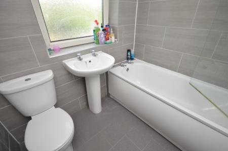 1 bedroom House of Multiple Occupation to let in Chelveston Drive, Corby, NN17