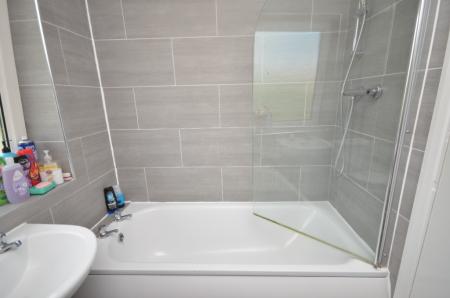 1 bedroom House of Multiple Occupation to let in Chelveston Drive, Corby, NN17