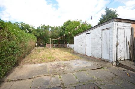 1 bedroom House of Multiple Occupation to let in Chelveston Drive, Corby, NN17