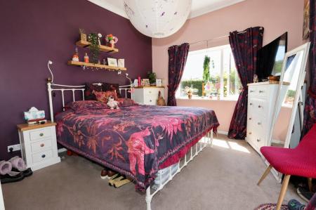 3 bedroom Semi-detached house for sale in Shrubfield Grove, Corby, NN17