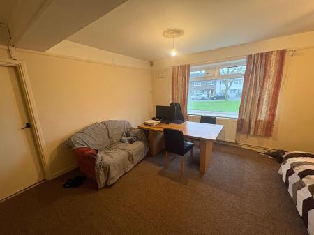 2 bedroom Flat to let in Argyll Street, Corby, NN17